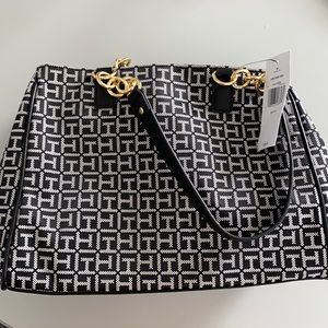 Tommy Hilfiger women’s purse